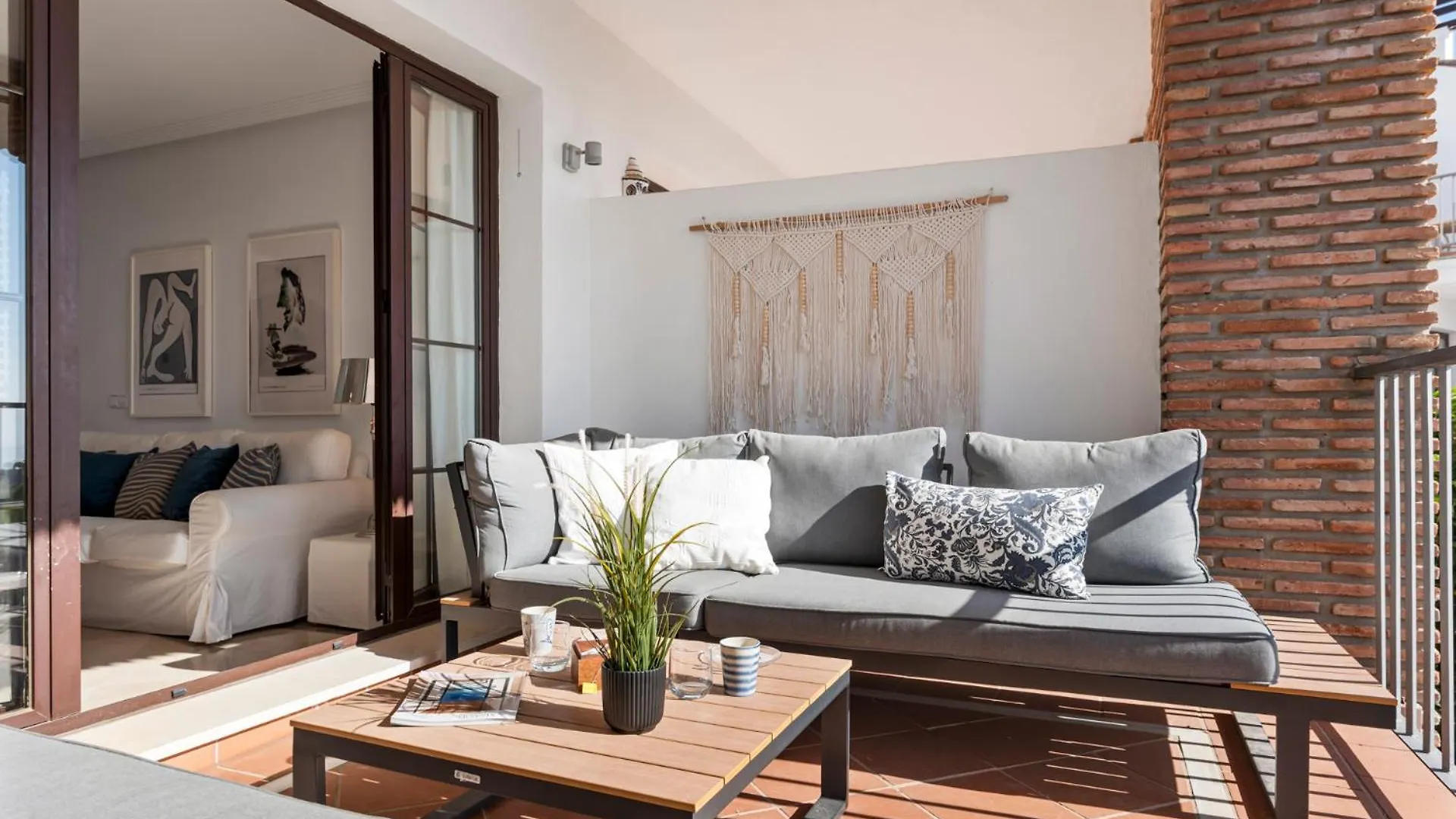 Los Arqueros Sunny Balcony With Pool By Costarentals - Ref M52 Benahavis Spain