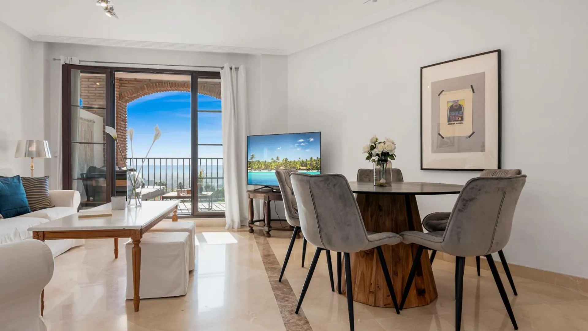 Apartment Los Arqueros Sunny Balcony With Pool By Costarentals - Ref M52 Benahavis Spain