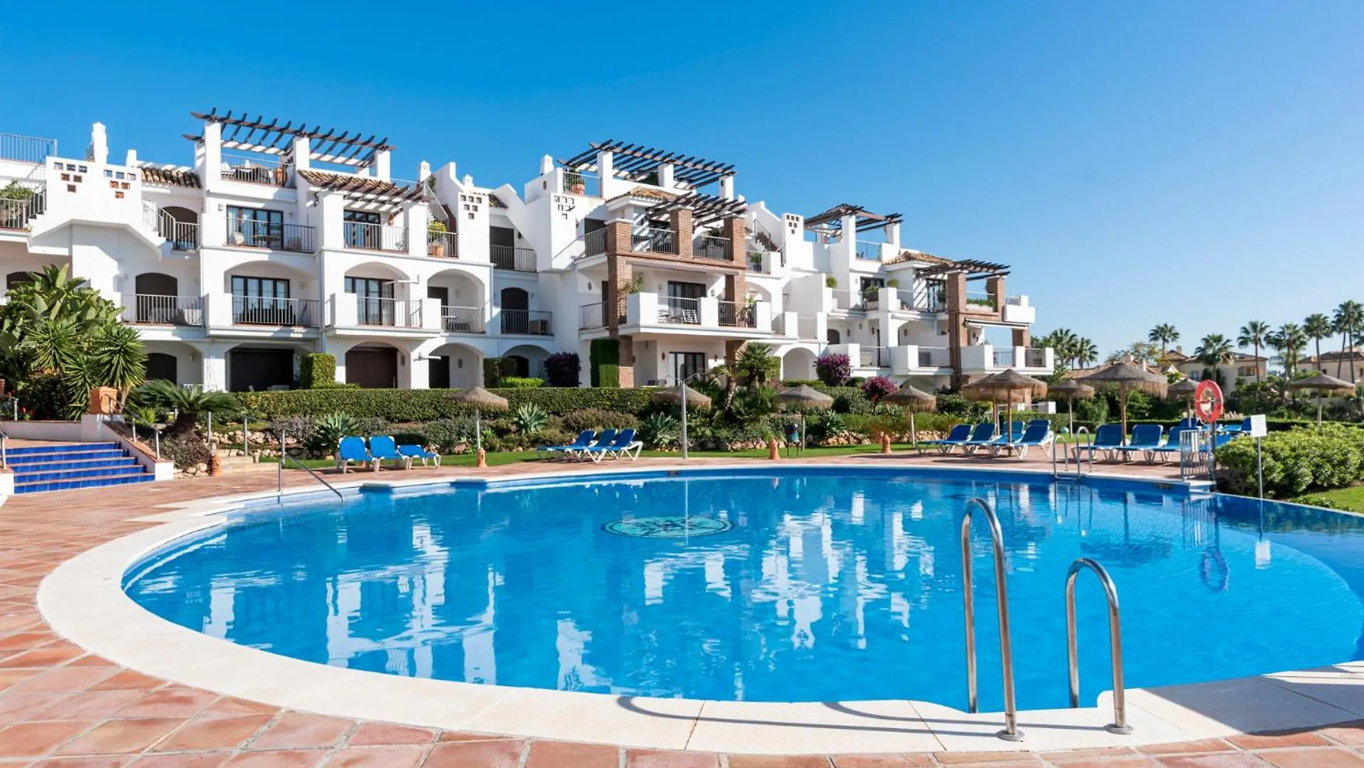 Los Arqueros Sunny Balcony With Pool By Costarentals - Ref M52 location